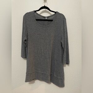 Coin 1804 Womens Blouse Size 2X Grey Marble Pleated Side Slit 3/4 Sleeves button